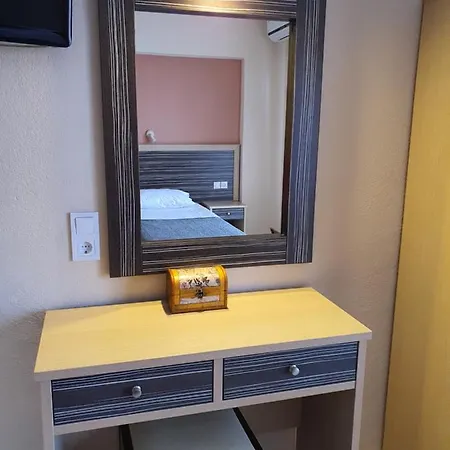 Odyssia Apartamento *